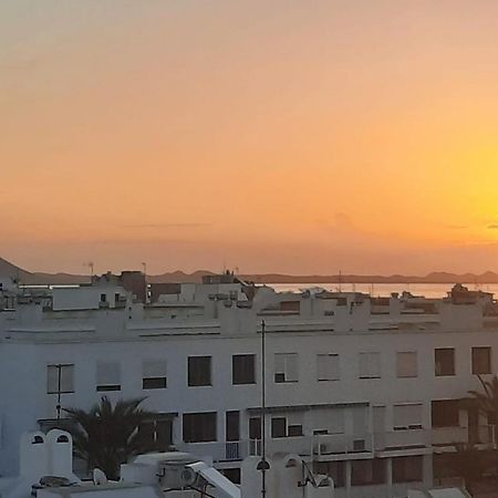 Sun & Surf Loft, Near Main Street And Beach, Wifi Fiber, Winter Garden With Sea View Corralejo Bagian luar foto